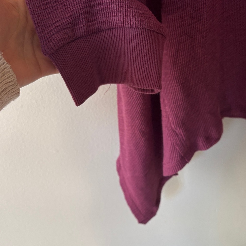 Westbound Burgundy long sleeve - Picture 3 of 3